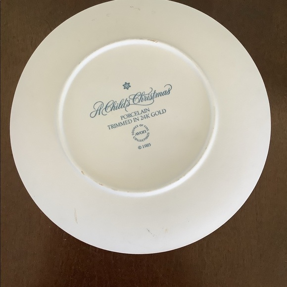AVON Vintage (1985) A Child's Christmas porcelain bisque decorative pla… - Picture 2 of 3